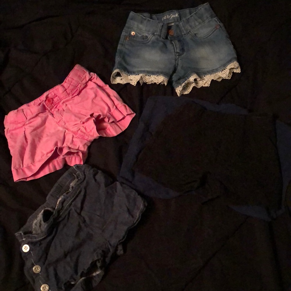 Size 4T shorts sold together